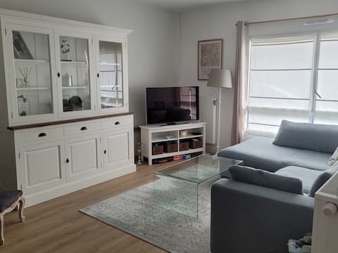 Beautiful new apartment with on-site parking