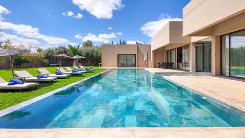 Splendid Amber Villa: Heated Pool Marrakech