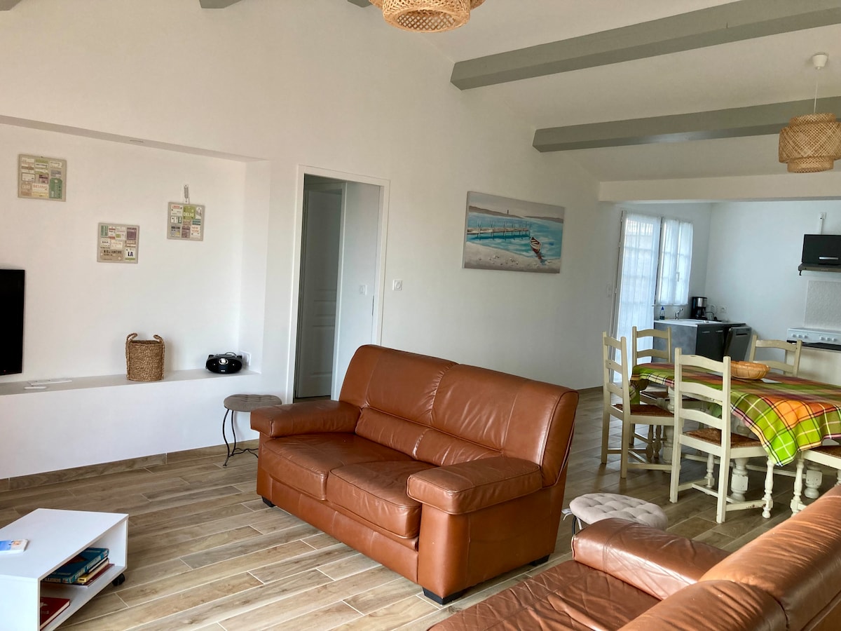 Top Airbnb: New one-story house, beach nearby a Saint Denis D'oléron