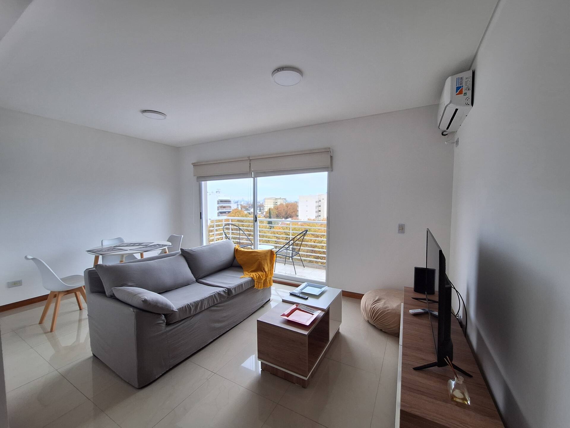 Новая двухкомнатная квартира с 1 спальней в Villa Urquiza