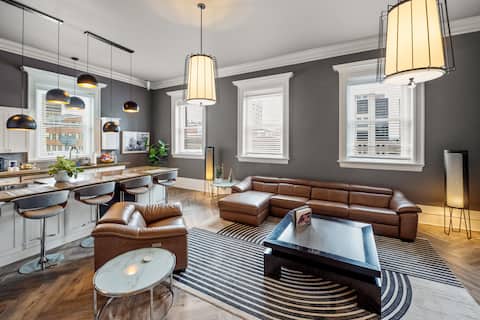 Penthouse on Montgomery - Designer 2BR, 2BA
