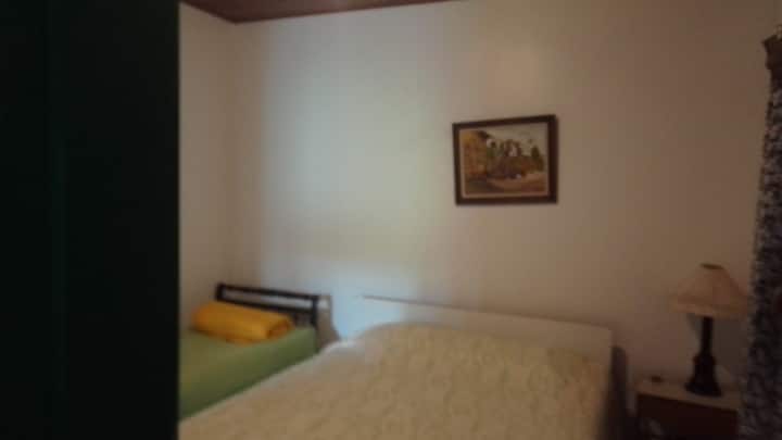 საძინებელი 4