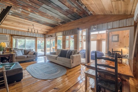 Popular Airbnb listing: Hagood Mill Hideaway in Greenville