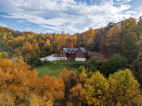 Mountains! Hiking/Shen Park/62 ACRES-4 Bed Suites!