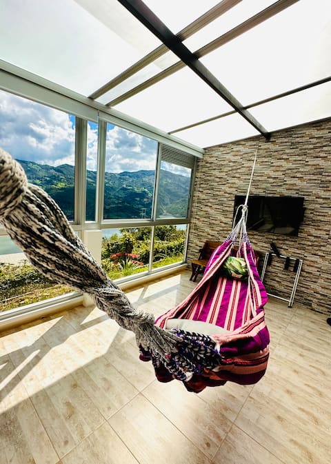 La Vista EcoHouse - Honey Room