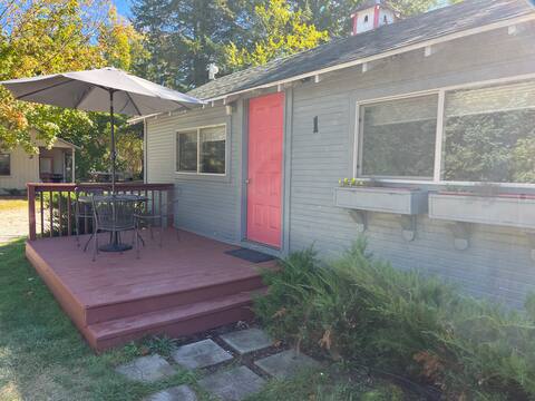 Sleeping Bear Riverside Cabins - Cabin #1