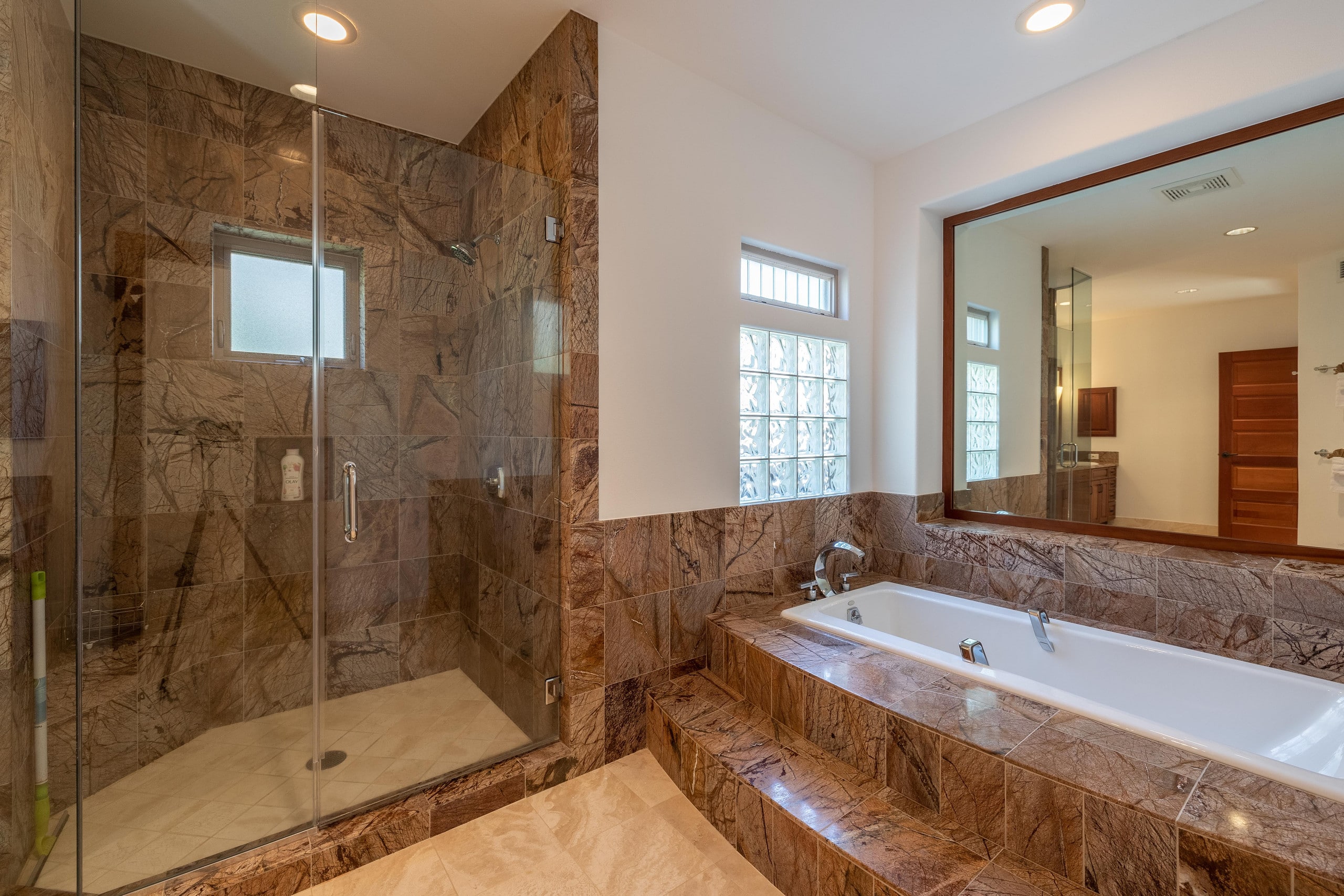 Home in Waimea · ★4.98 · 3 bedrooms · 4 beds · 3.5 baths - Image 37