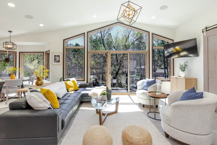 Modern Smart House | 2br/2ba | 2 Patios + Fire Pit - Rapid City, SD