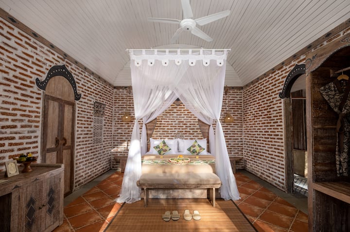 Secluded Honeymoon Escape With Heated Plunge Pool - Indonesia