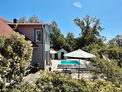 Large villa with heatead pool in Vaxholm