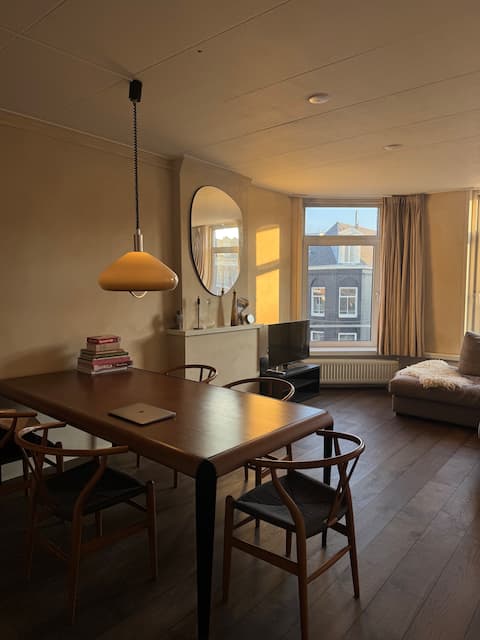 Top Airbnb: Apartment in trendy Pijp area in Sarphatiparkbuurt