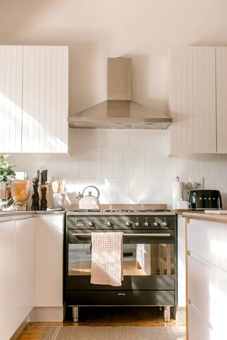 Modern 3-bedroom home in the Southern Suburbs gallery image 5