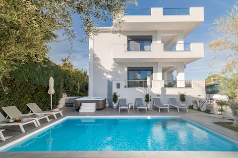 Royal View Villa * Private Pool * Jacuzzi