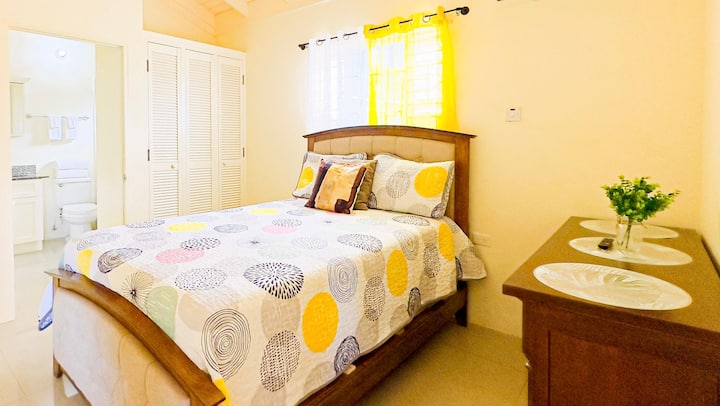 Each bedroom serves as a personal sanctuary, allowing everyone to unwind and recharge after a day spent discovering the city’s many attractions.