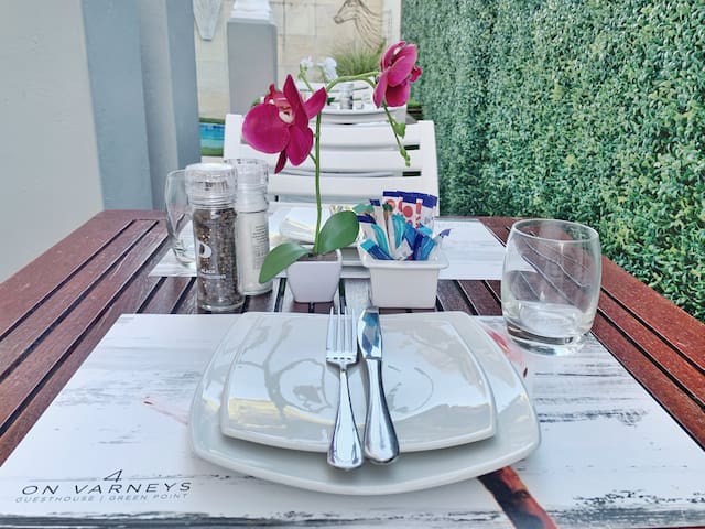 Perfect 6 bedroom Green Point Gem gallery image 5