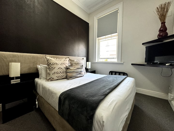 საძინებელი 4