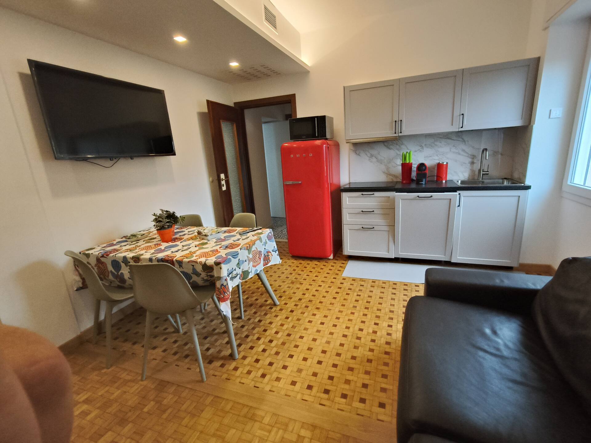 New Seaside Apartment, 10m to the beach, WI-FI&TERRACE — photo 3