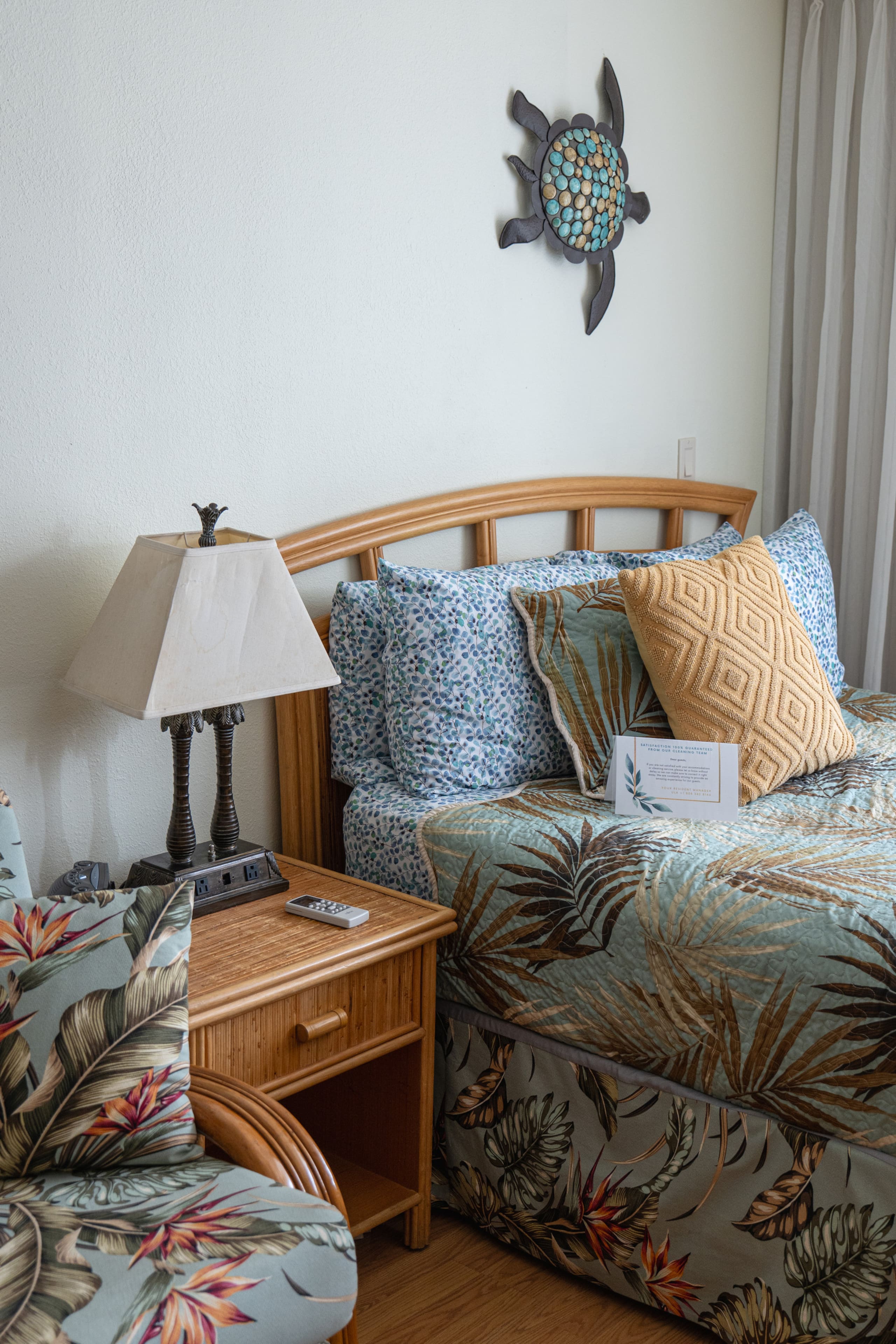 Condo in Honolulu · ★4.81 · Studio · 2 beds · 1 private bath - Image 1