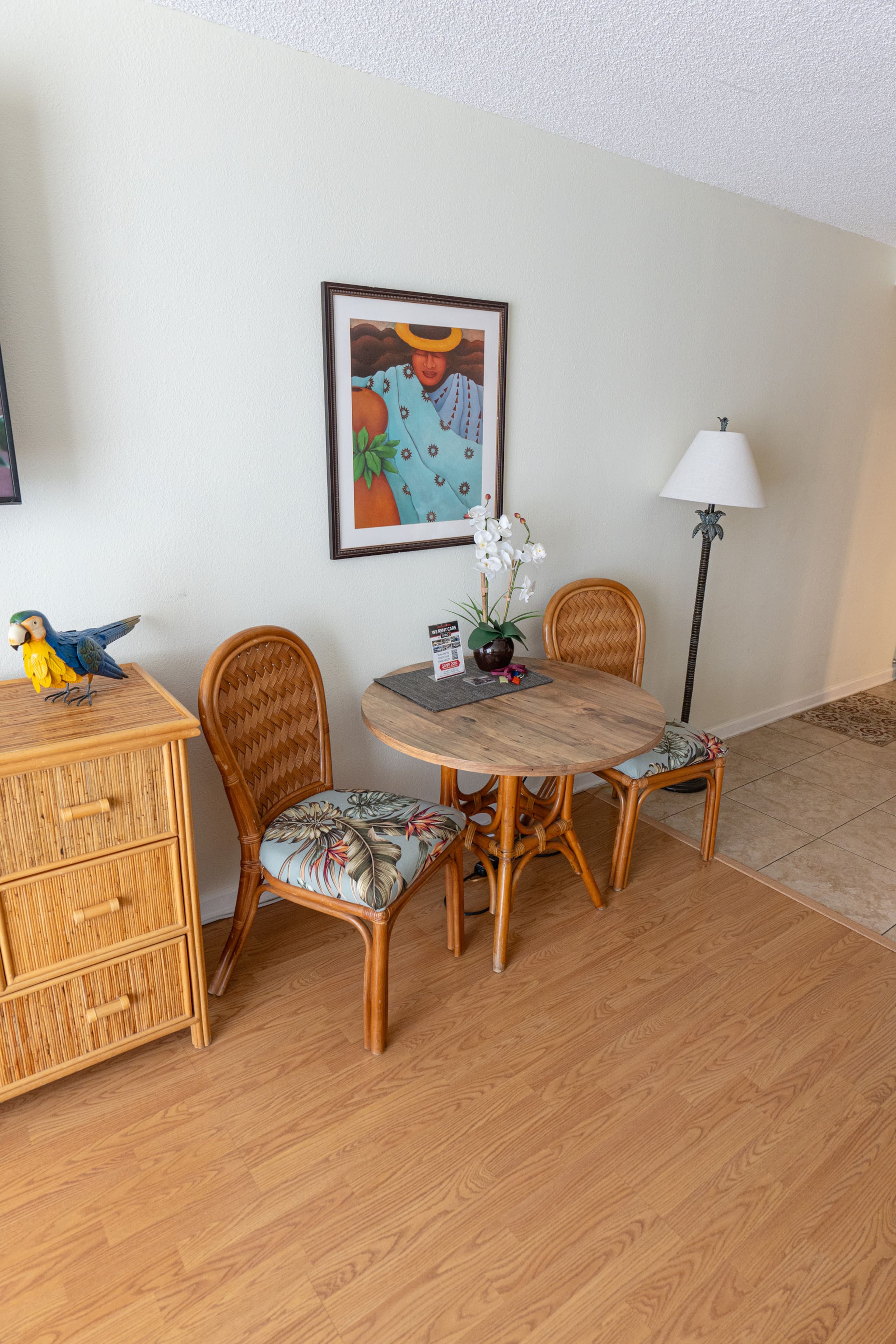 Condo in Honolulu · ★4.81 · Studio · 2 beds · 1 private bath - Image 11