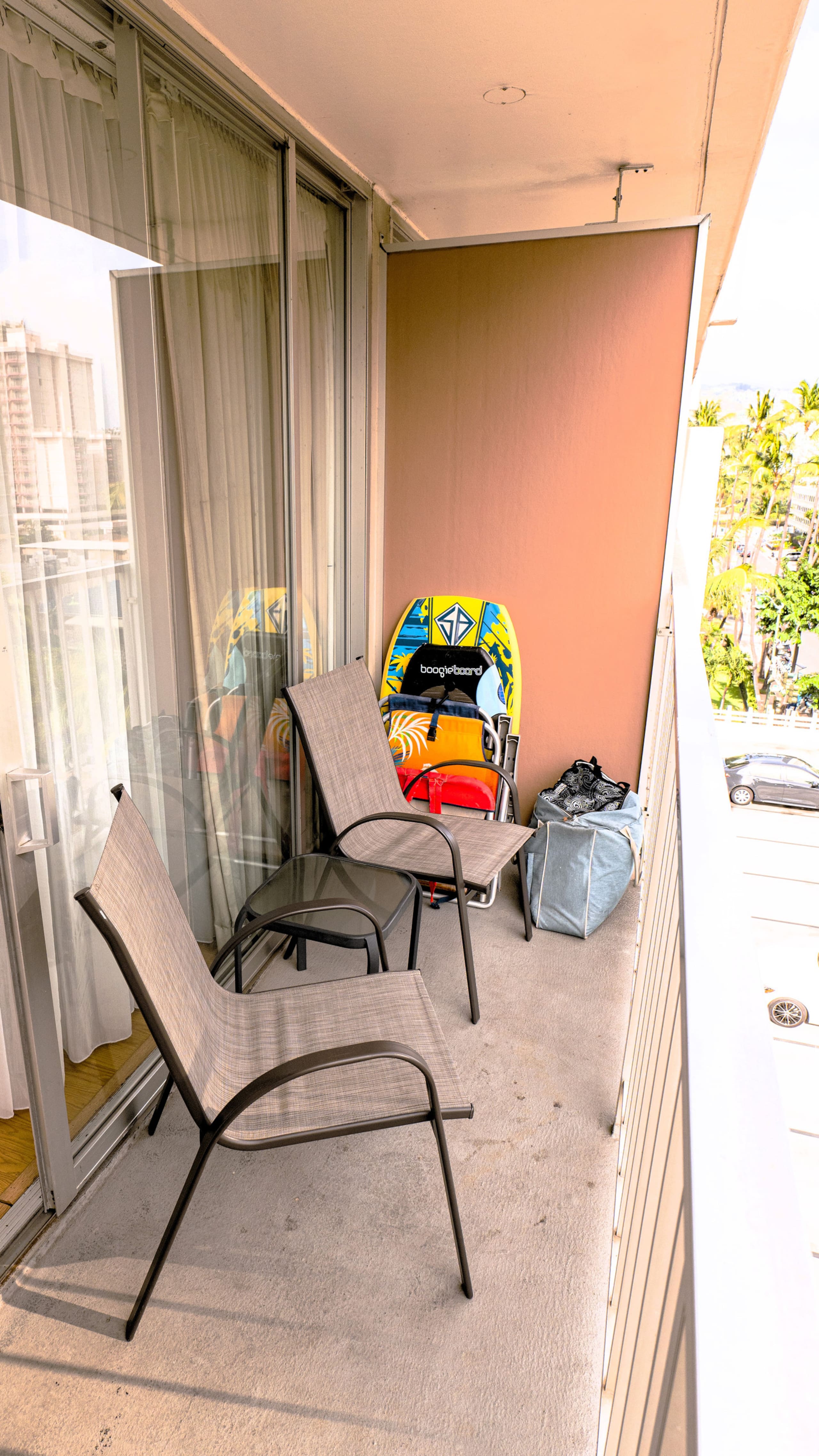 Condo in Honolulu · ★4.81 · Studio · 2 beds · 1 private bath - Image 19