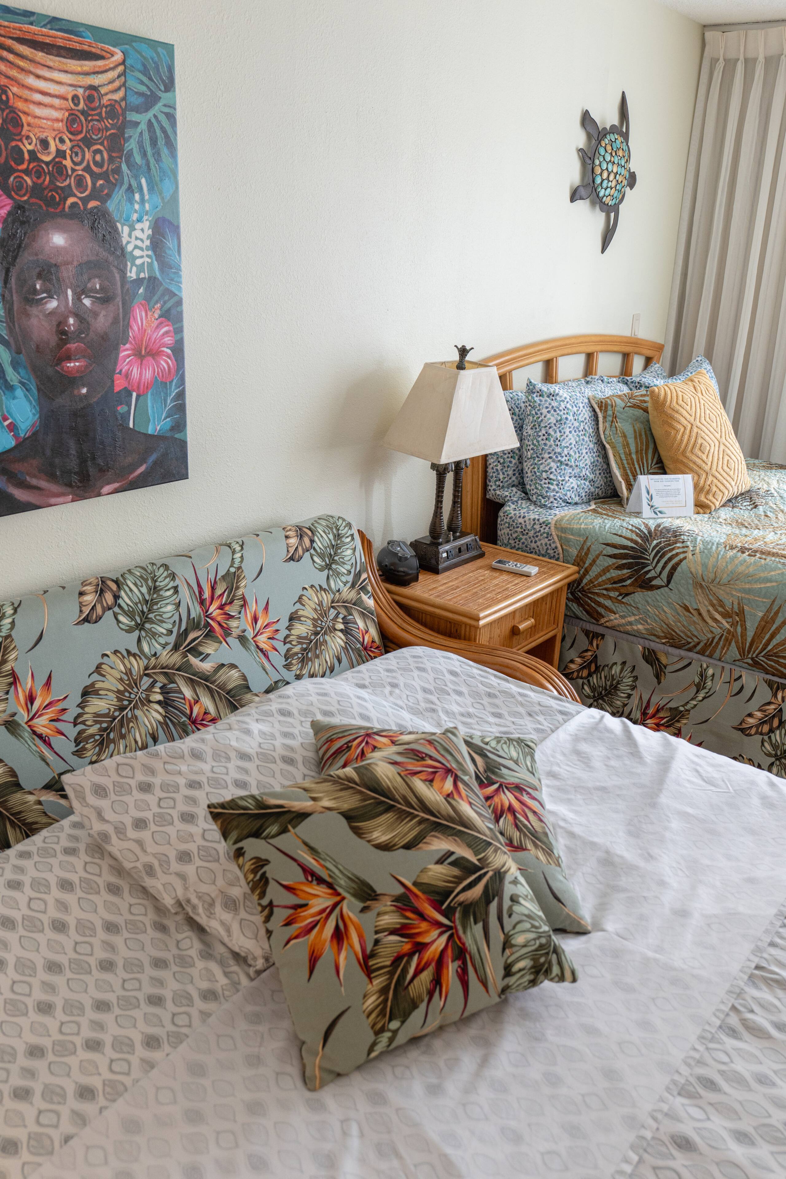 Condo in Honolulu · ★4.81 · Studio · 2 beds · 1 private bath - Image 23