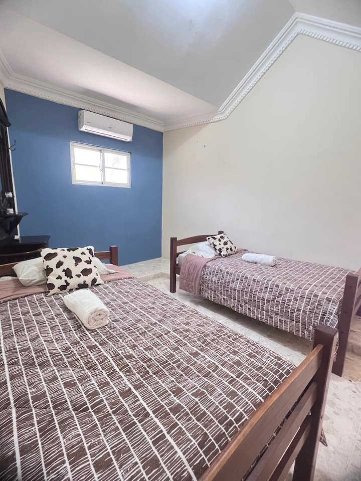 Habitacion con aire full, wifi y baño privado