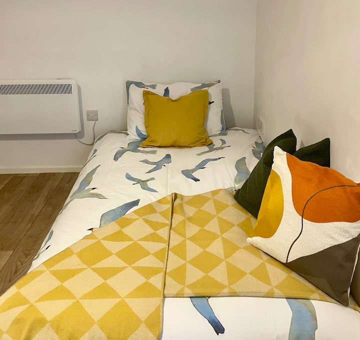 Modern Coastal Getaway: 10 Mins To Everything - Bournemouth
