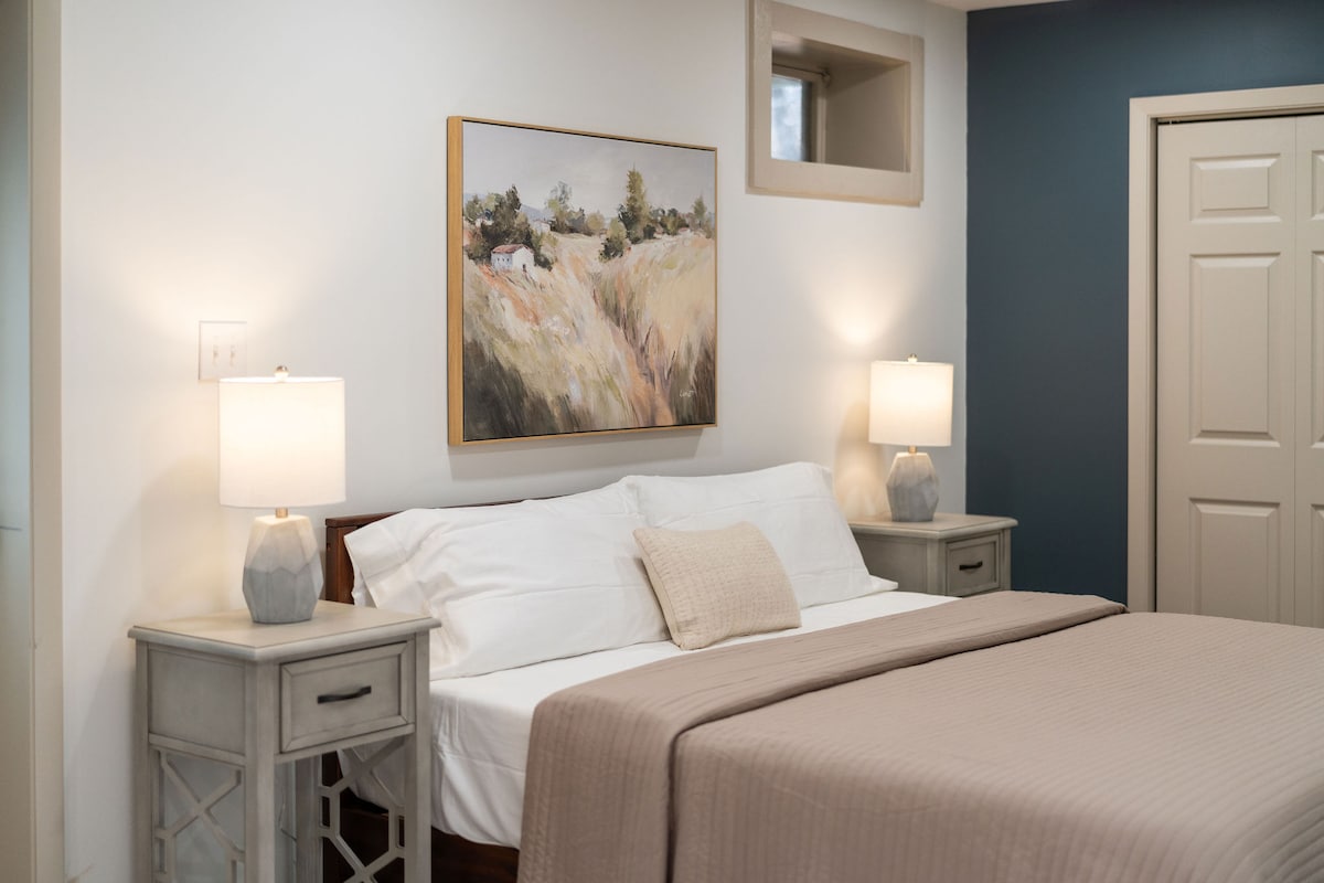 King suite in basement