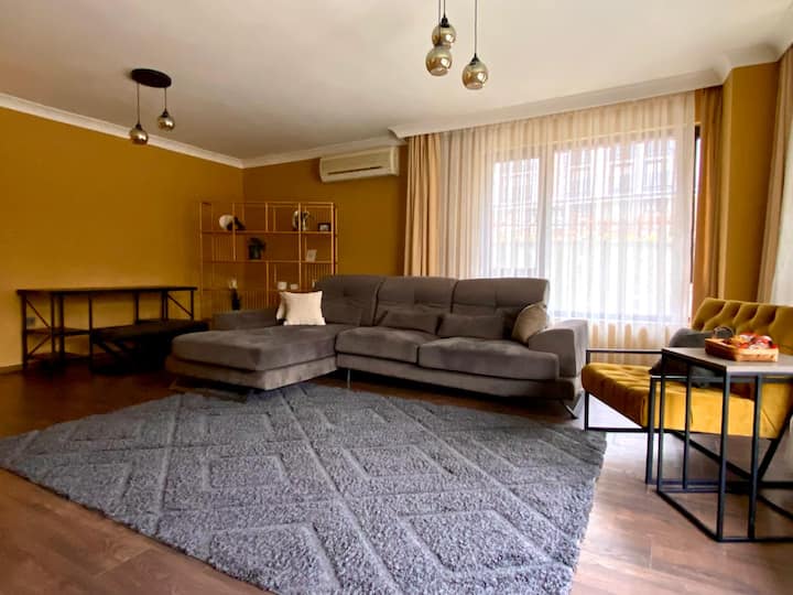 1001 Central Large Modern Design - Ankara