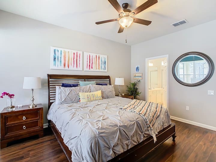 On the first floor is a comfortably furnished King Suite with private bathroom