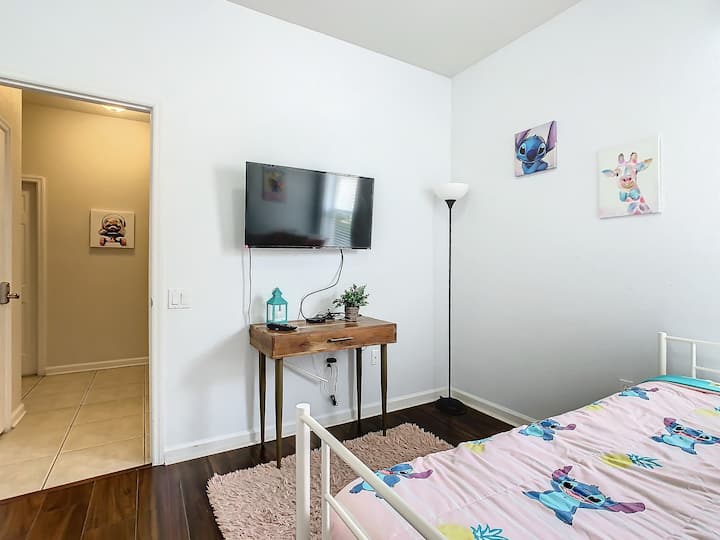 This cozy first floor bedroom is furnished with a Full/Twin Trundle bed and is directly across from a full bathroom. This room sits off the main foyer, making it a quiet room for relaxing