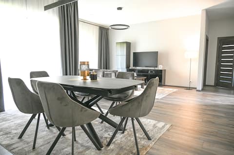 Kintai Perlas Villa 4C