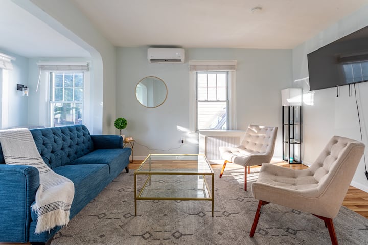 Charming Colonial Home | Games Attic | Large Yard - Nueva York