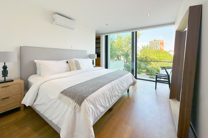 Luxury Terrace Apartment with AC in Roma Norte gallery image 2