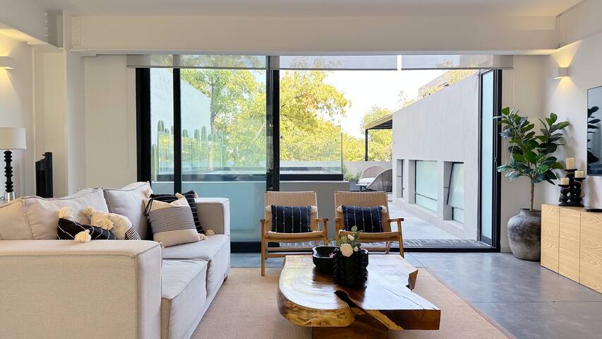 Luxury Terrace Apartment with AC in Roma Norte gallery image 3