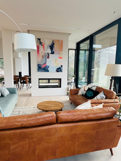 Luxury Lakehouse, Cottage & Lakeshore Sauna