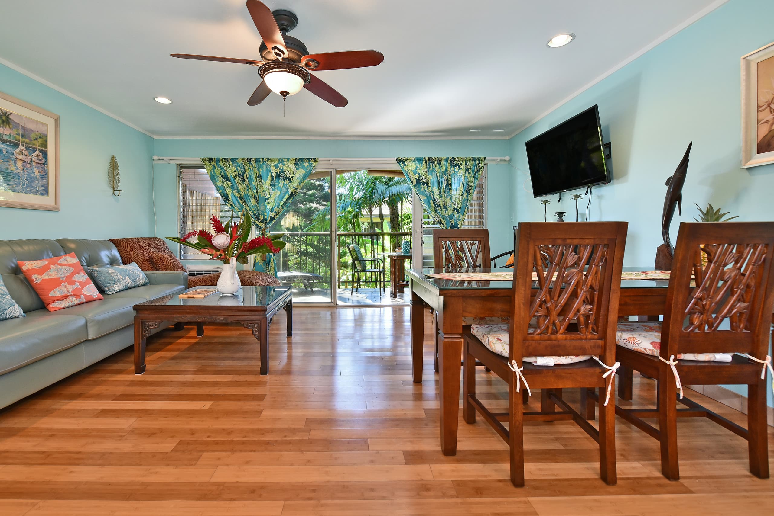 Condo in Lahaina · ★4.73 · 1 bedroom · 2 beds · 1 private bath - Image 10