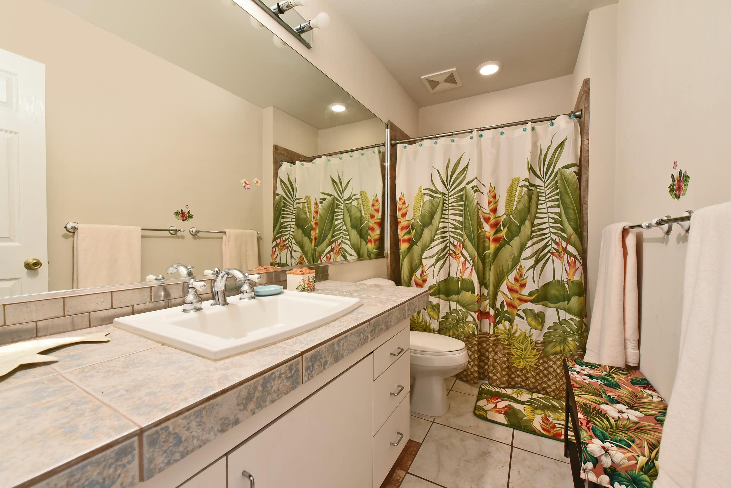 Condo in Lahaina · ★4.73 · 1 bedroom · 2 beds · 1 private bath - Image 24