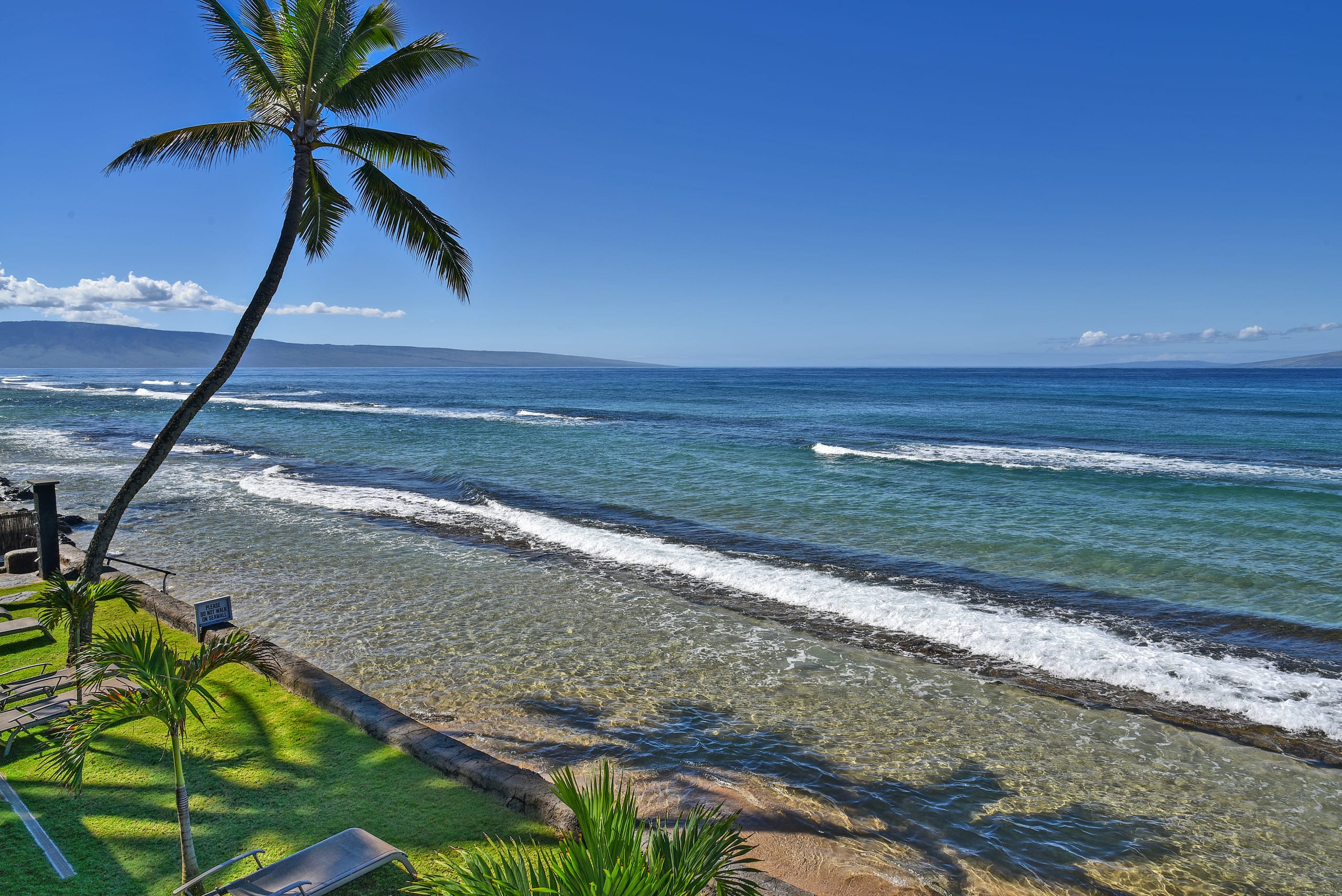 Condo in Lahaina · ★4.73 · 1 bedroom · 2 beds · 1 private bath - Image 44