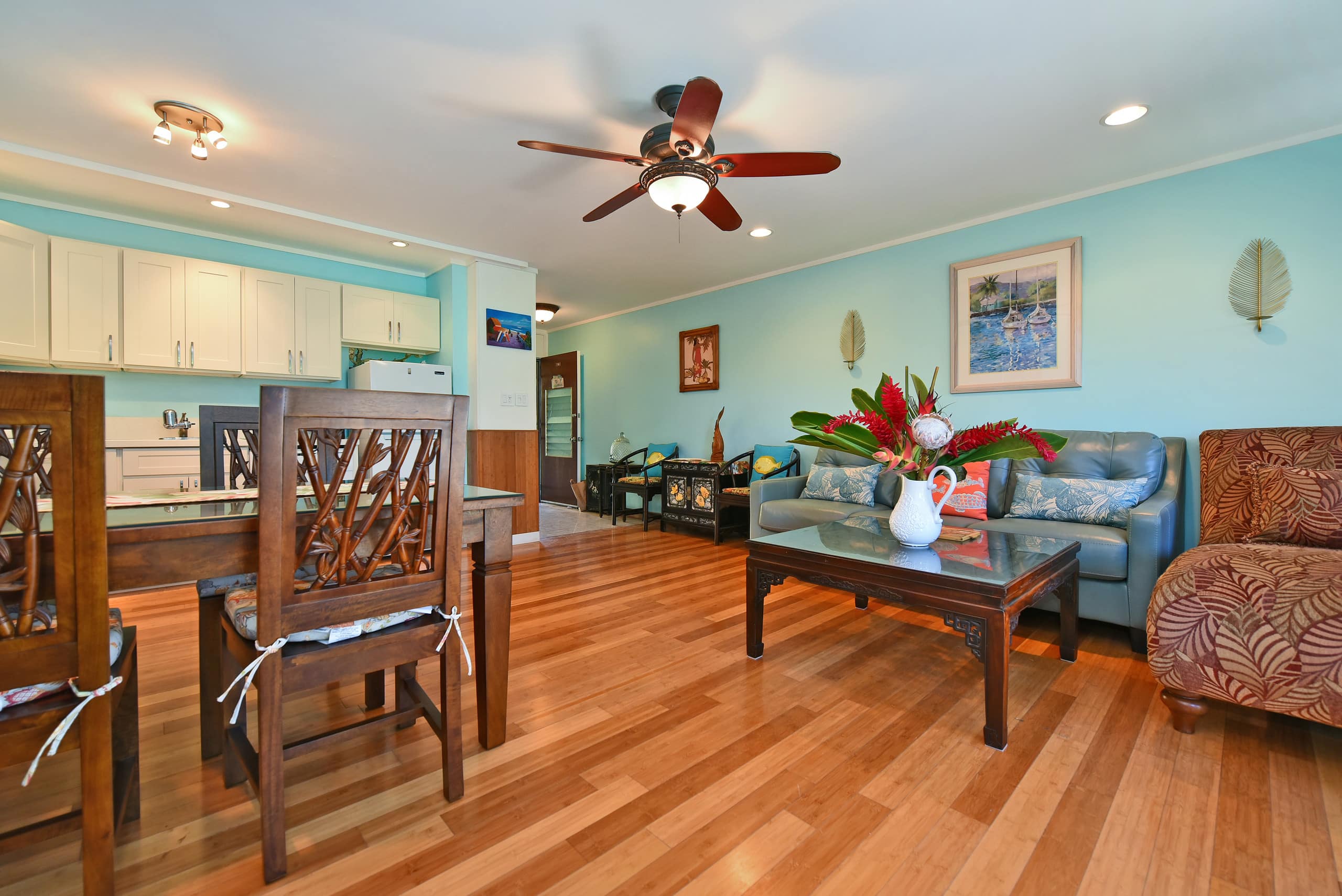 Condo in Lahaina · ★4.73 · 1 bedroom · 2 beds · 1 private bath - Image 12