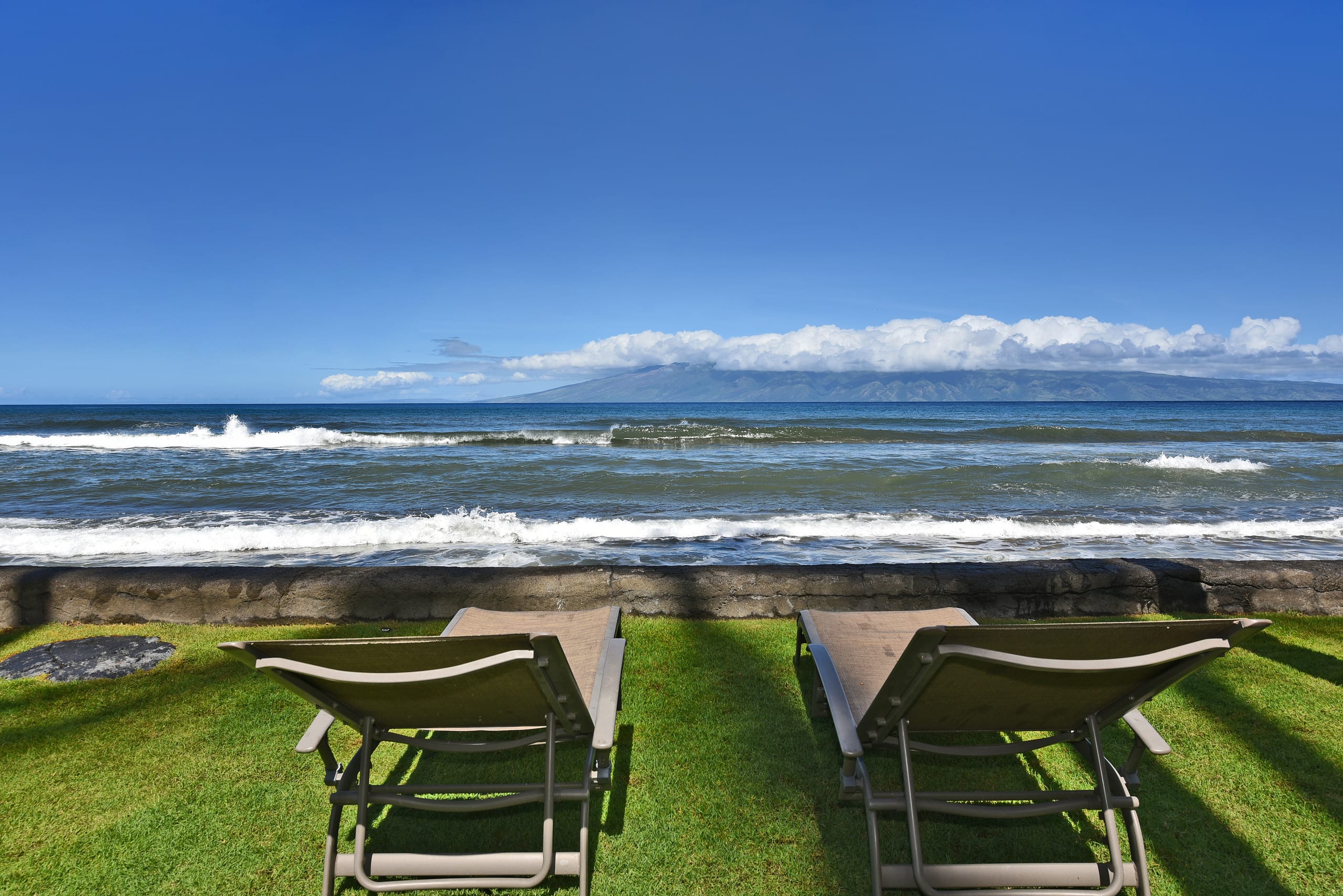 Condo in Lahaina · ★4.73 · 1 bedroom · 2 beds · 1 private bath - Image 41