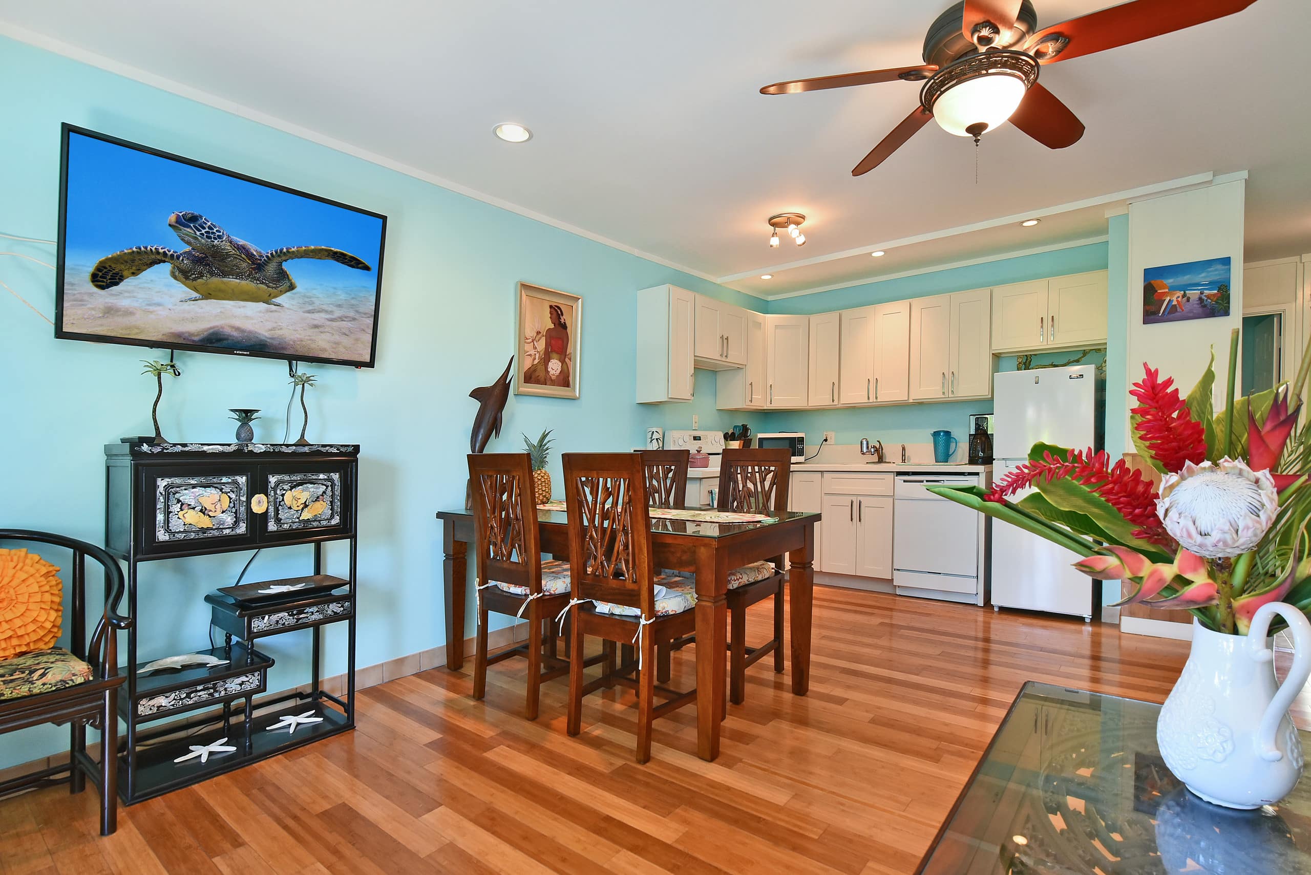Condo in Lahaina · ★4.73 · 1 bedroom · 2 beds · 1 private bath - Image 19