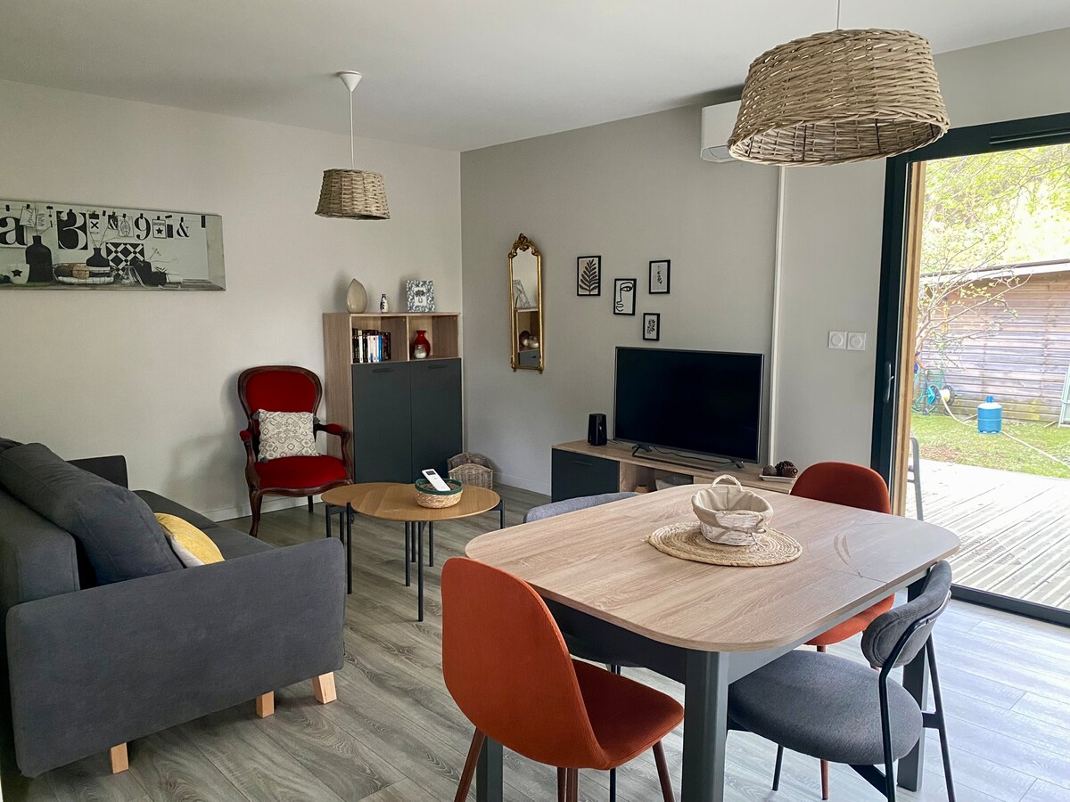 Top Airbnb: Wooden house in the heart of nature in Mimizan