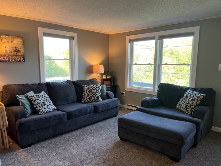 Peaceful Three Bedroom Home In Wilmington - Wilmington, VT