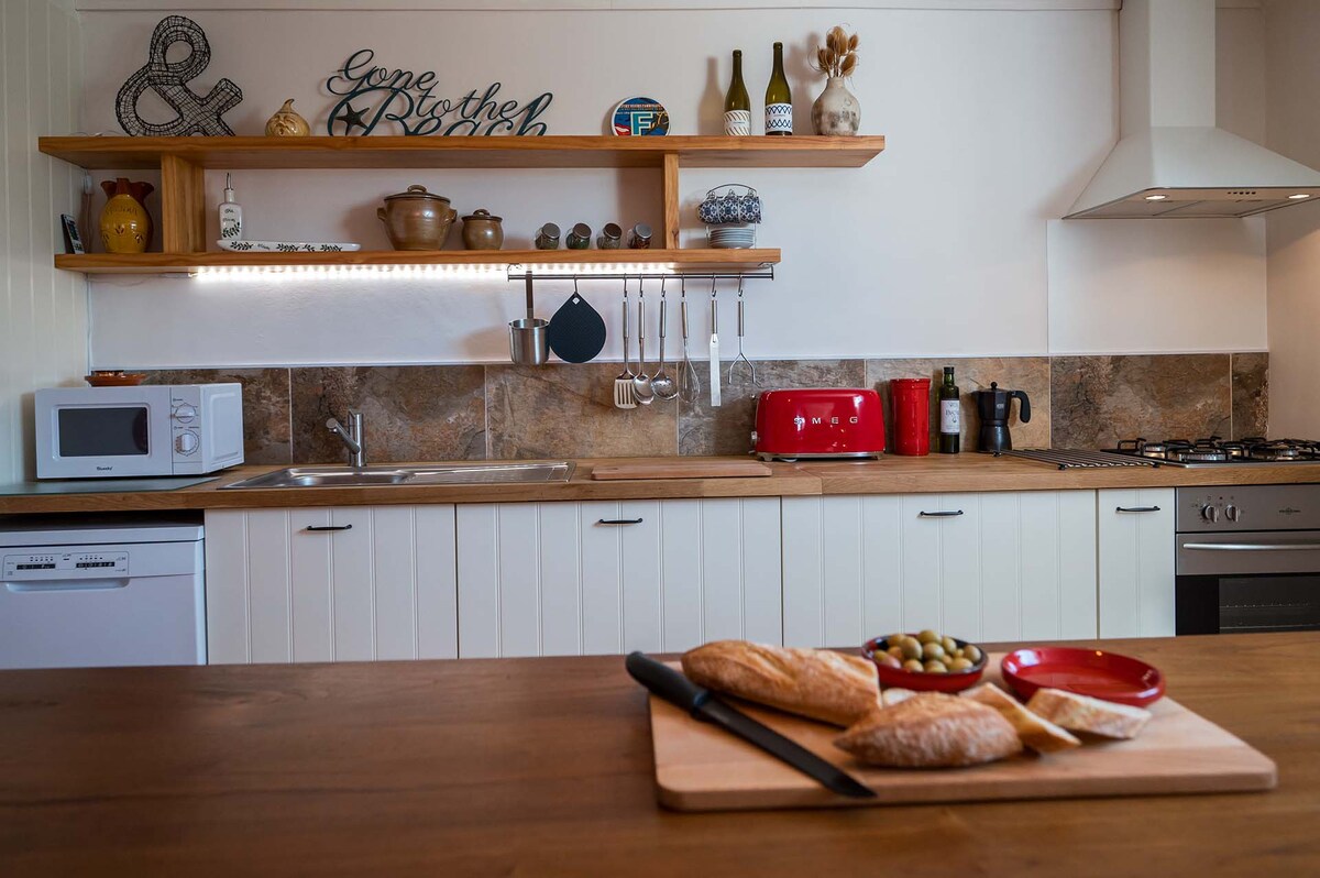 Two bedroom luxury apartment (twin beds option) 4