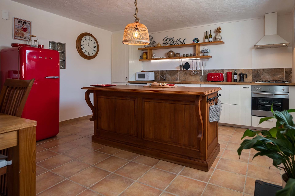 Two bedroom luxury apartment (twin beds option) 5