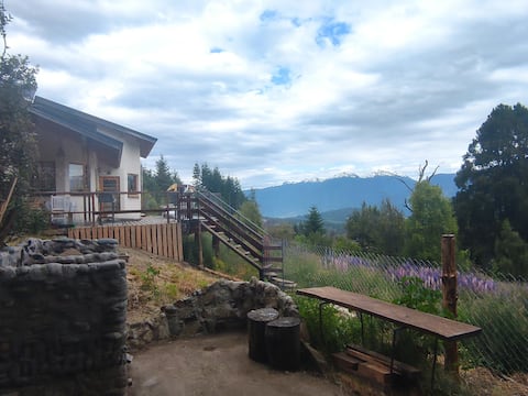 House. Mountain and Forest Experience! 10 minutes from Bolsón