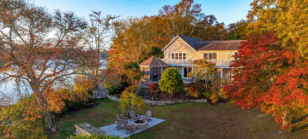 2 Acre Lakefront Getaway (Kayak/Firepit/Fishing) gallery image 4