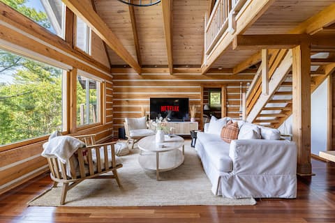 Beach, Hot Tub, Firepit, Canoe, Dock, Games Room