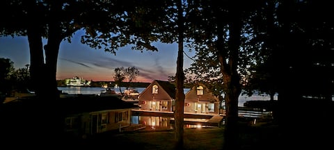 Harbor House @ The Ledges Resort & Marina